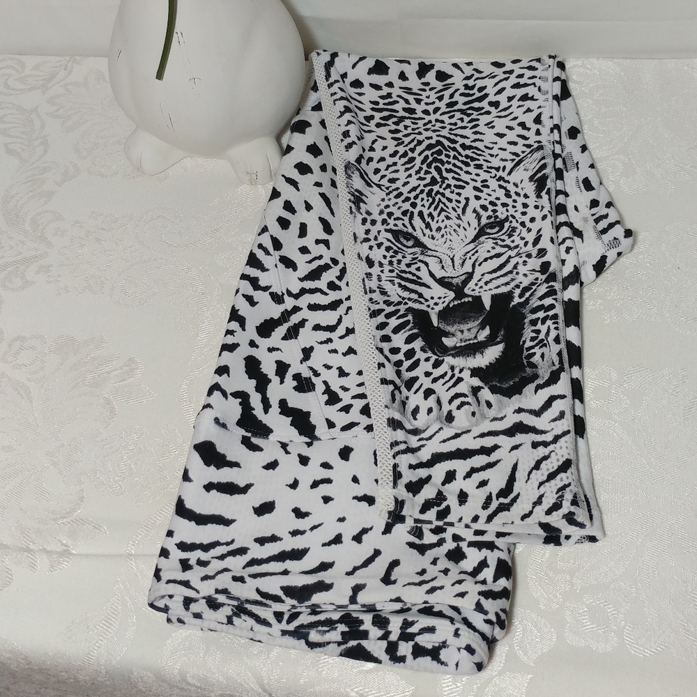 Black /White Tiger Leggings